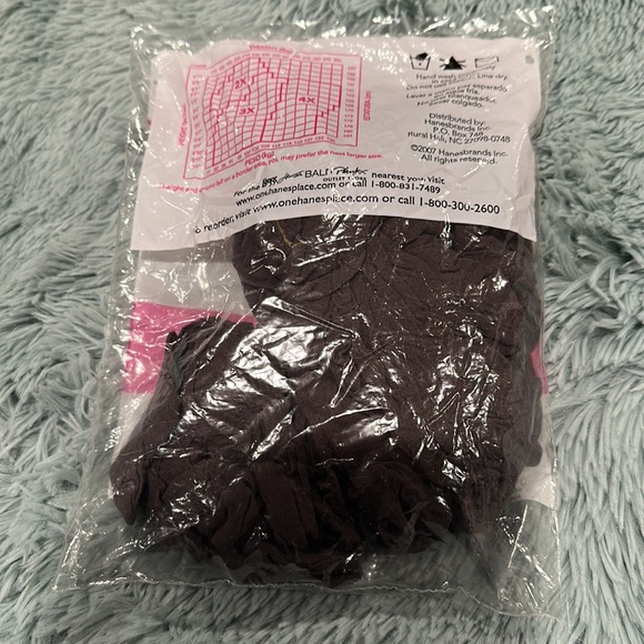 Just My Size Off Black Reinforced Toe Gentle Comfort Panty Hose. Size 3X- 4pairs - Picture 2 of 3